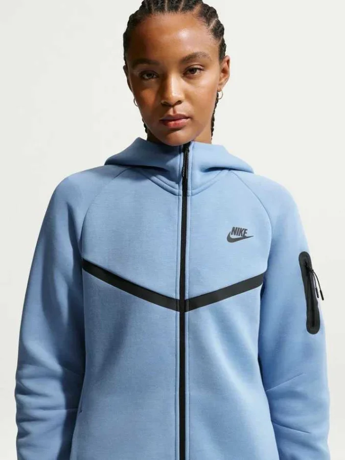 NIKE - W NSW TCH FLC WR FZ...