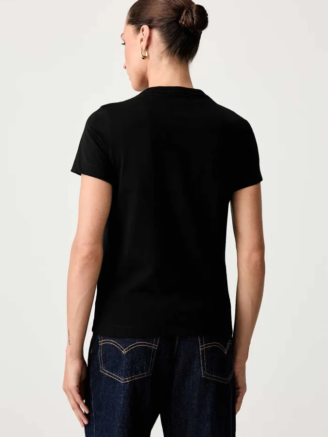 GUESS - SS CN BEADS SCRIPT TEE 2