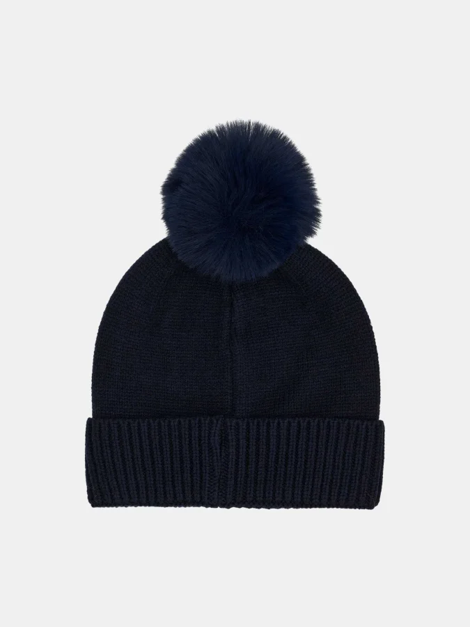 GUESS - BEAR BEANIE HAT 2