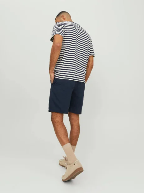 Jack & Jones - RDDLOOSE JOEL SHORTS... Jack & Jones - RDDLOOSE JOEL SHORTS...