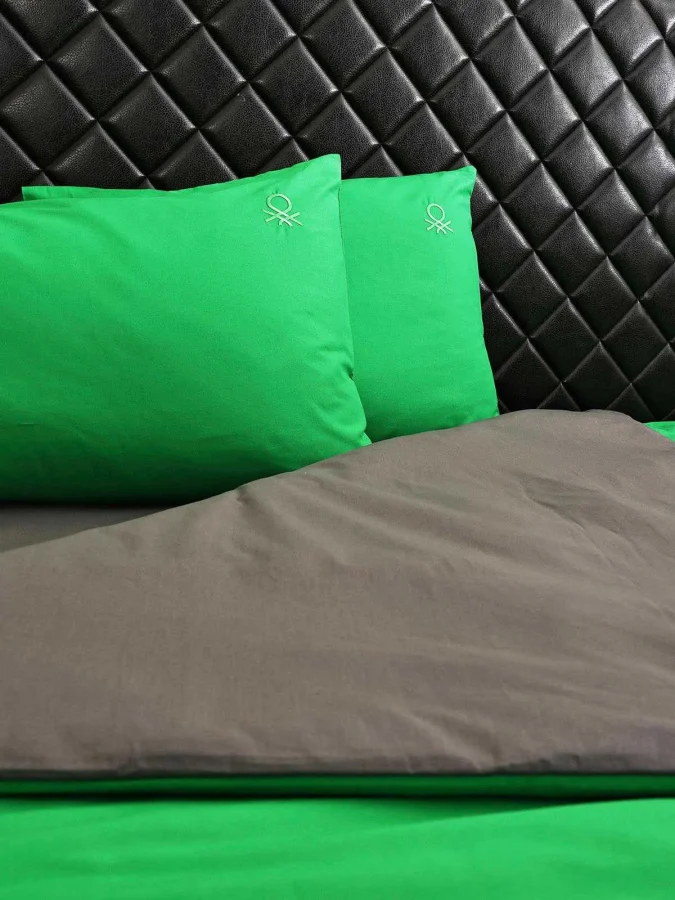 United Colors Of Benetton -... 2