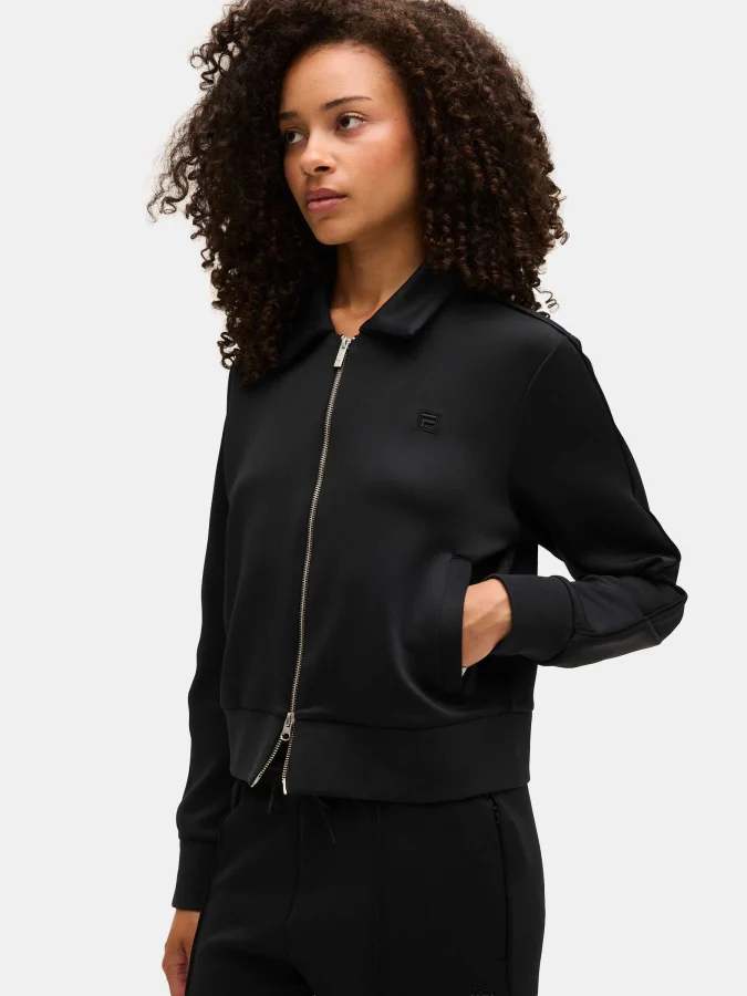 FILA - AVENES boxy piping...