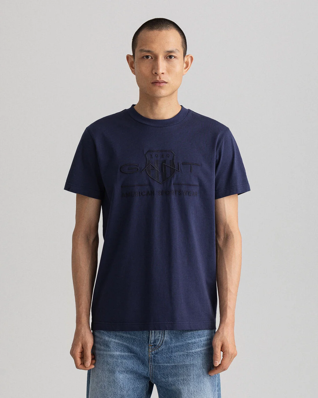 Gant - D1. TONAL ARCHIVE SHIELD T-SHIRT Gant - D1. TONAL ARCHIVE SHIELD T-SHIRT