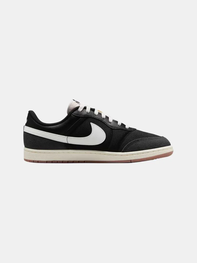 NIKE - AIR JORDAN SKYLINE LOW
