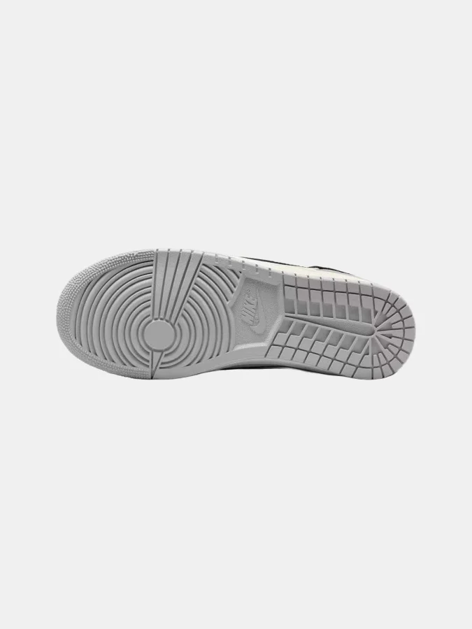 NIKE - WMNS AIR JORDAN... 2