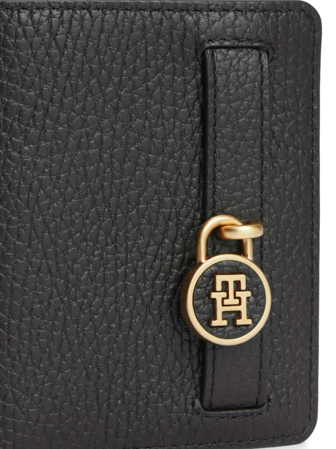 Tommy Hilfiger - AMERICAN... 2