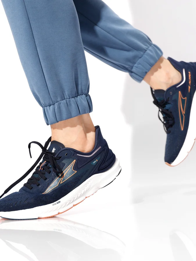 Altra 2