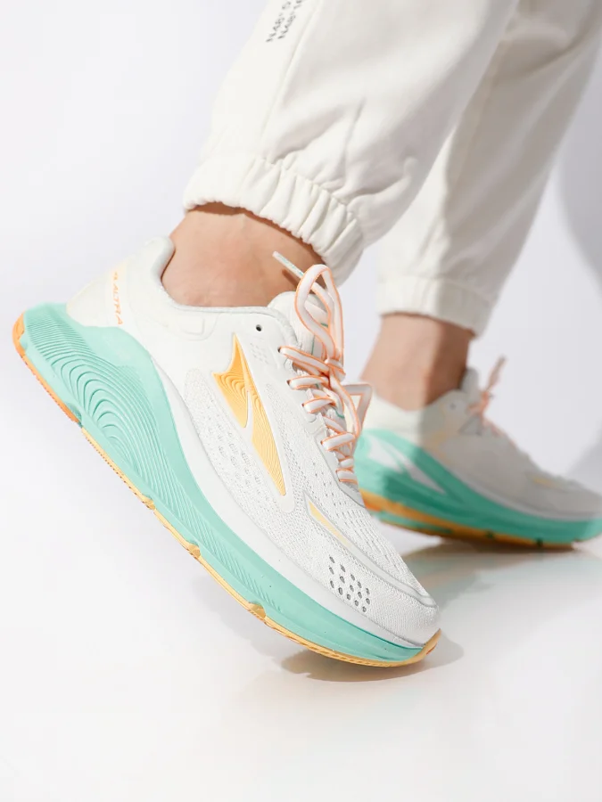 Altra 2