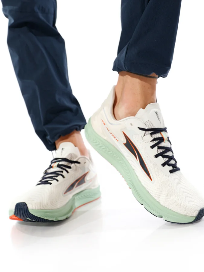 Altra 2