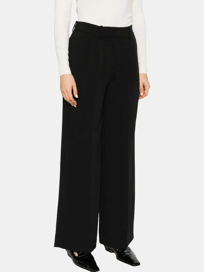 Calvin Klein - EFFORTLES... 2