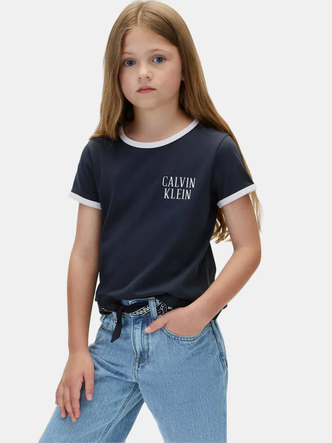 Calvin Klein - SMALL CHEST... 2
