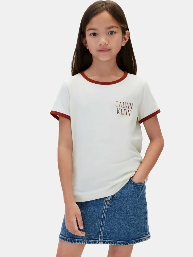 Calvin Klein - SMALL CHEST... 2