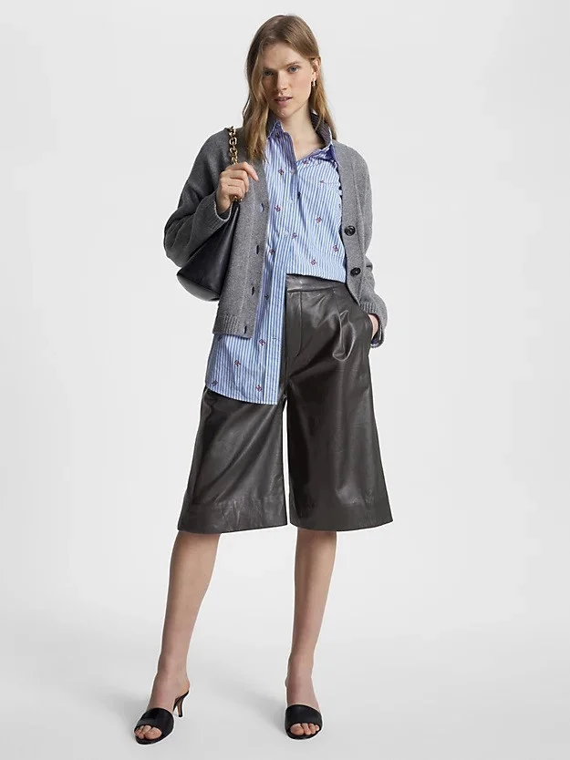 Tommy Hilfiger - LEATHER BERMUDA SHORT Tommy Hilfiger - LEATHER BERMUDA SHORT