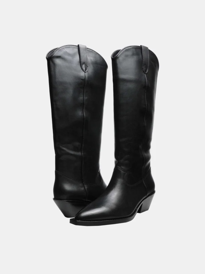 Ash - MUSTANG BLACK 2