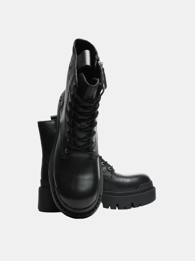 Ash - MUSTANG BLACK 2