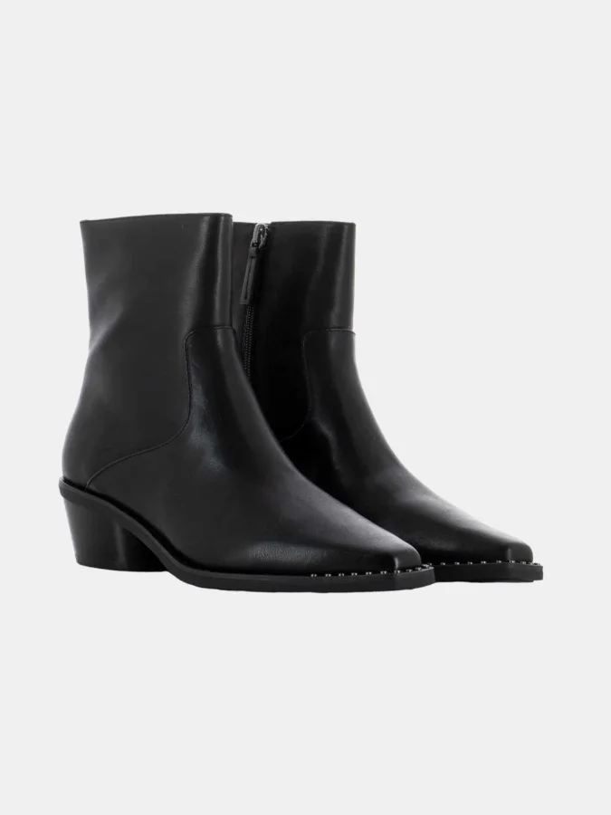 Ash - MUSTANG BLACK 2