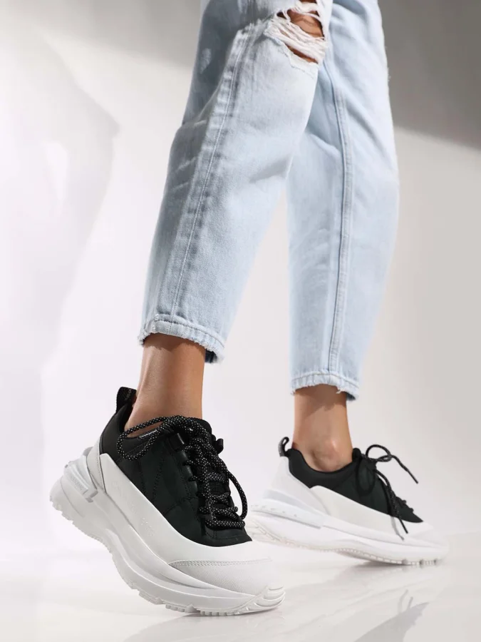 CALVIN KLEIN - CHUNKY...