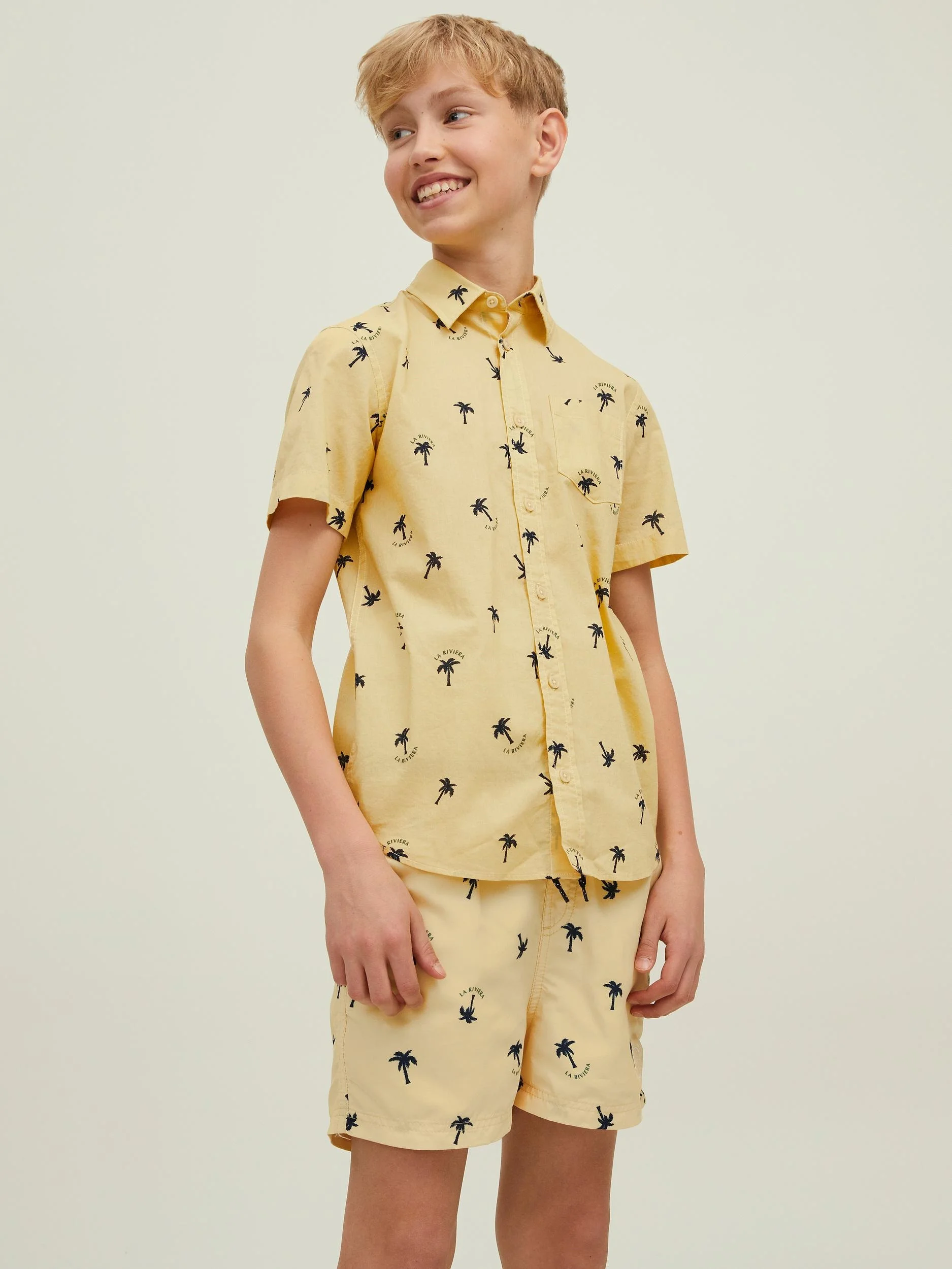 Jack&Jones Junior - JORALOHA AOP... Jack&Jones Junior - JORALOHA AOP...