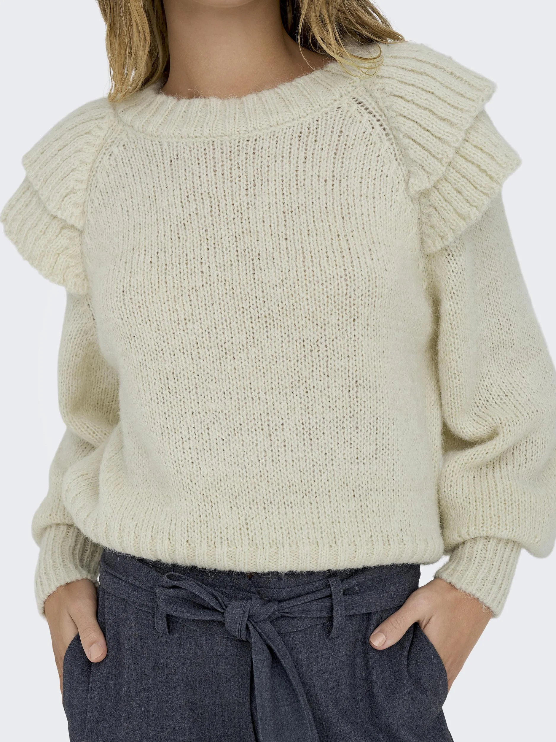 ONLY - ONLALICIA LS RUFFLE O-NECK KNT ONLY - ONLALICIA LS RUFFLE O-NECK KNT