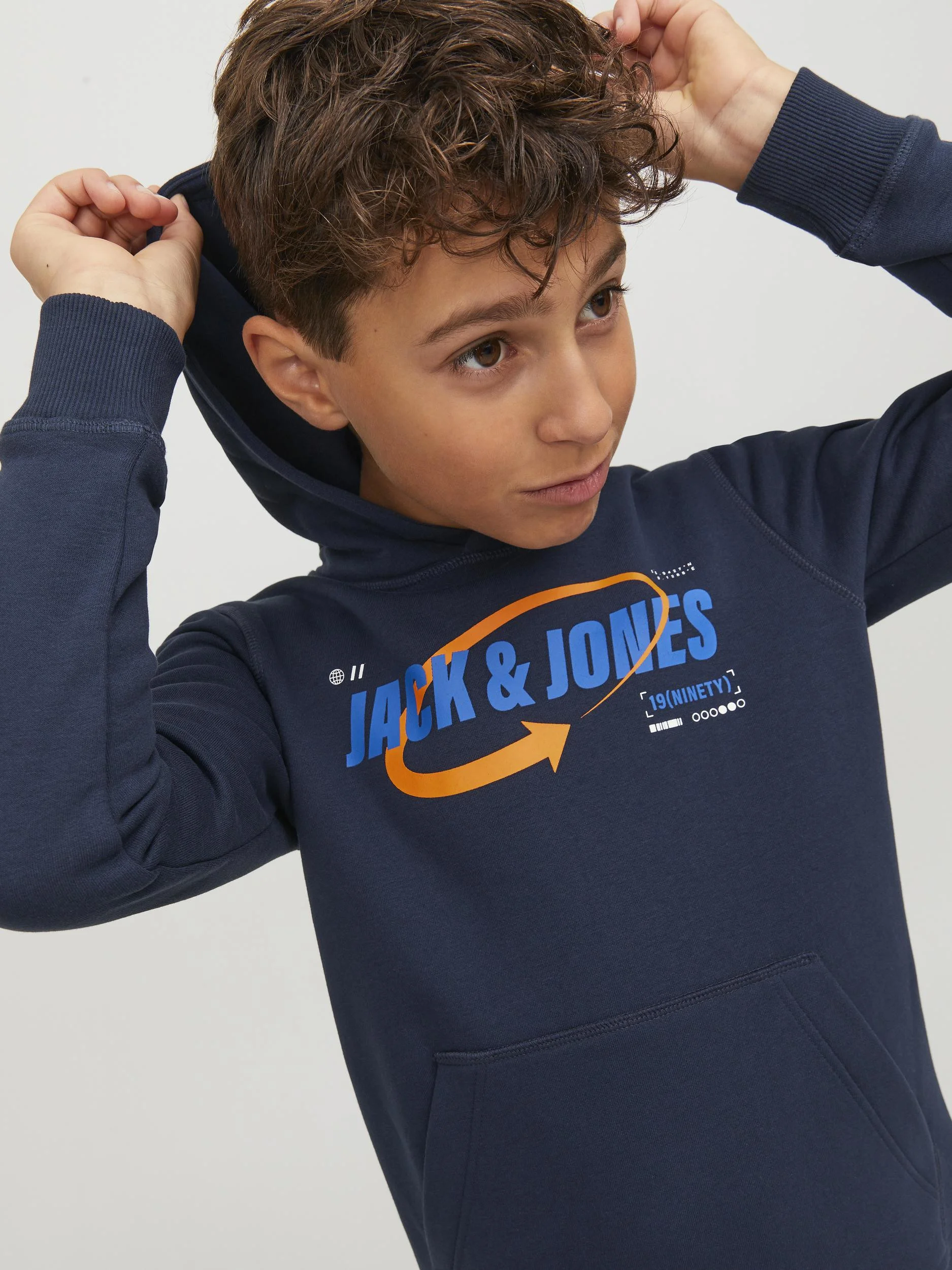 Jack&Jones Junior - JCOBLACK SWEAT... Jack&Jones Junior - JCOBLACK SWEAT...