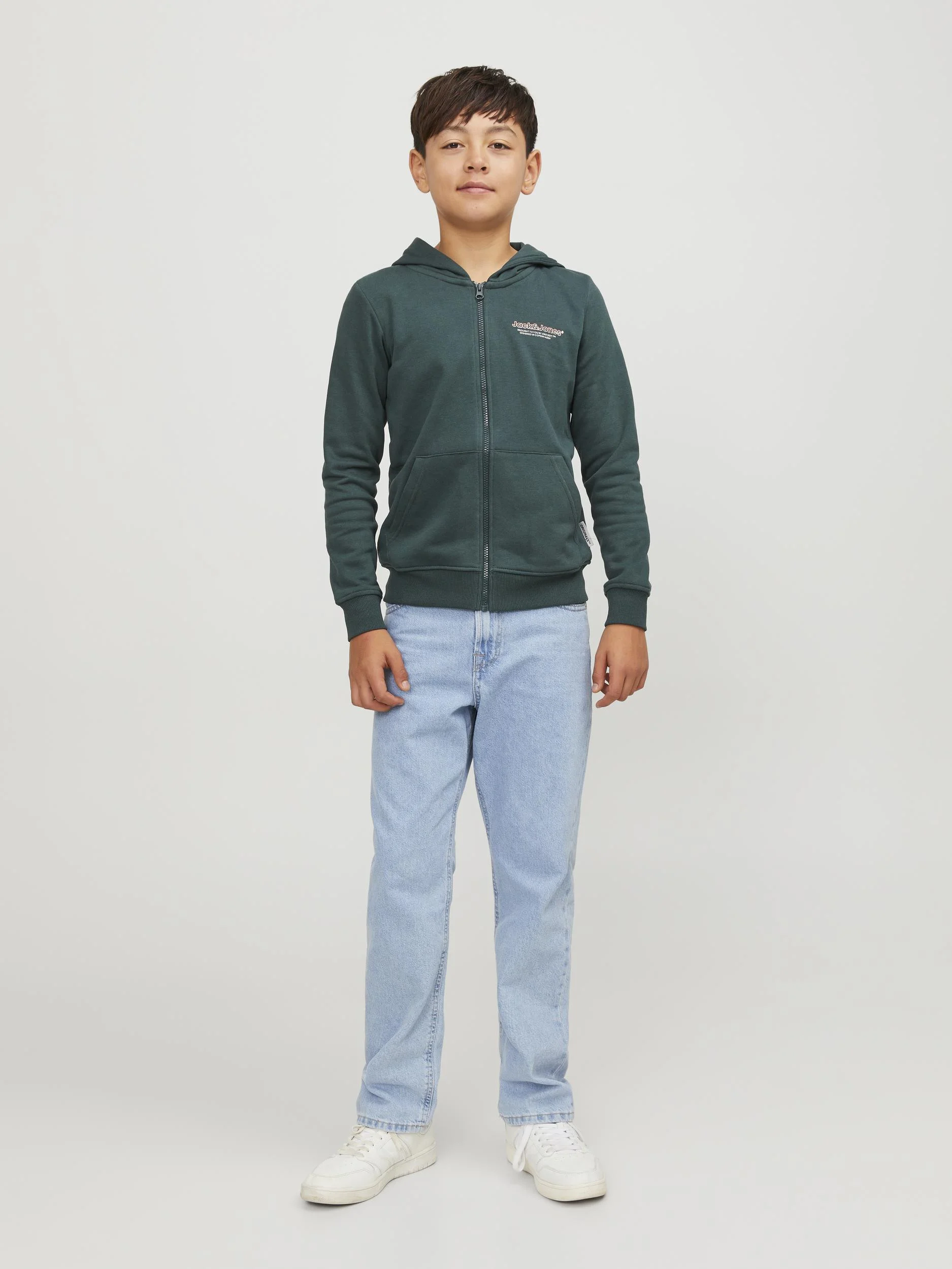 Jack&Jones Junior - JORLAKEWOOD SWEAT... Jack&Jones Junior - JORLAKEWOOD SWEAT...