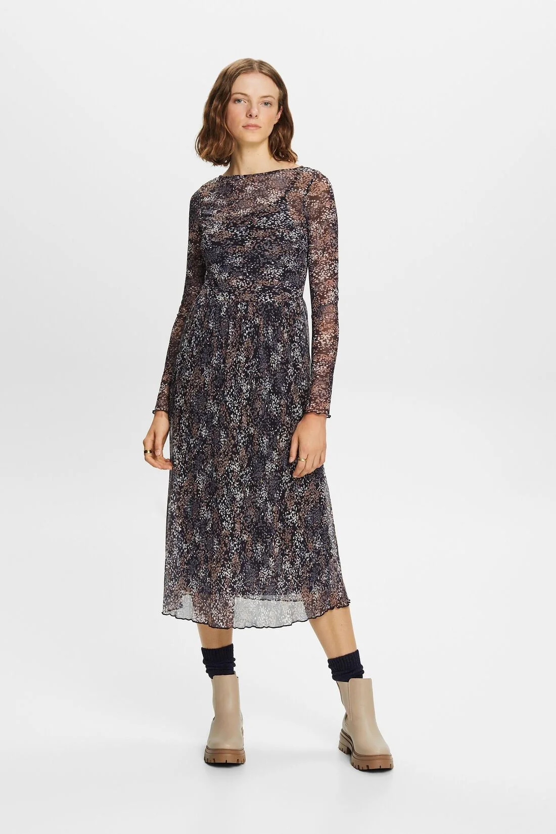 ESPRIT - Patterned and pleated mesh... ESPRIT - Patterned and pleated mesh...