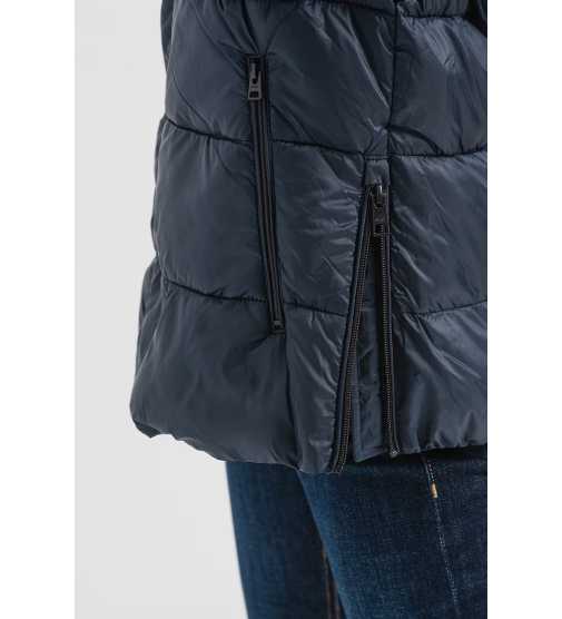 ESPRIT Recycled puffer jacket with a hood Size L