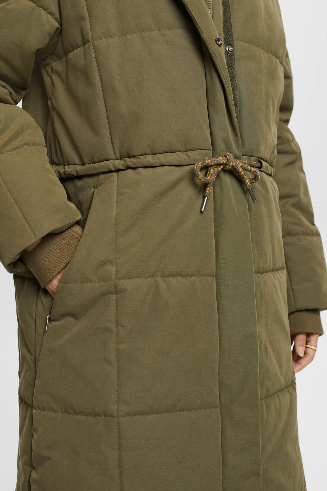 ESPRIT - Recycled: quilted coat with... ESPRIT - Recycled: quilted coat with...