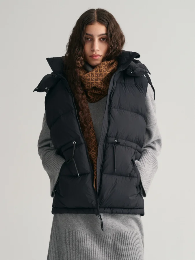 Gant - MID LENGTH DOWN VEST