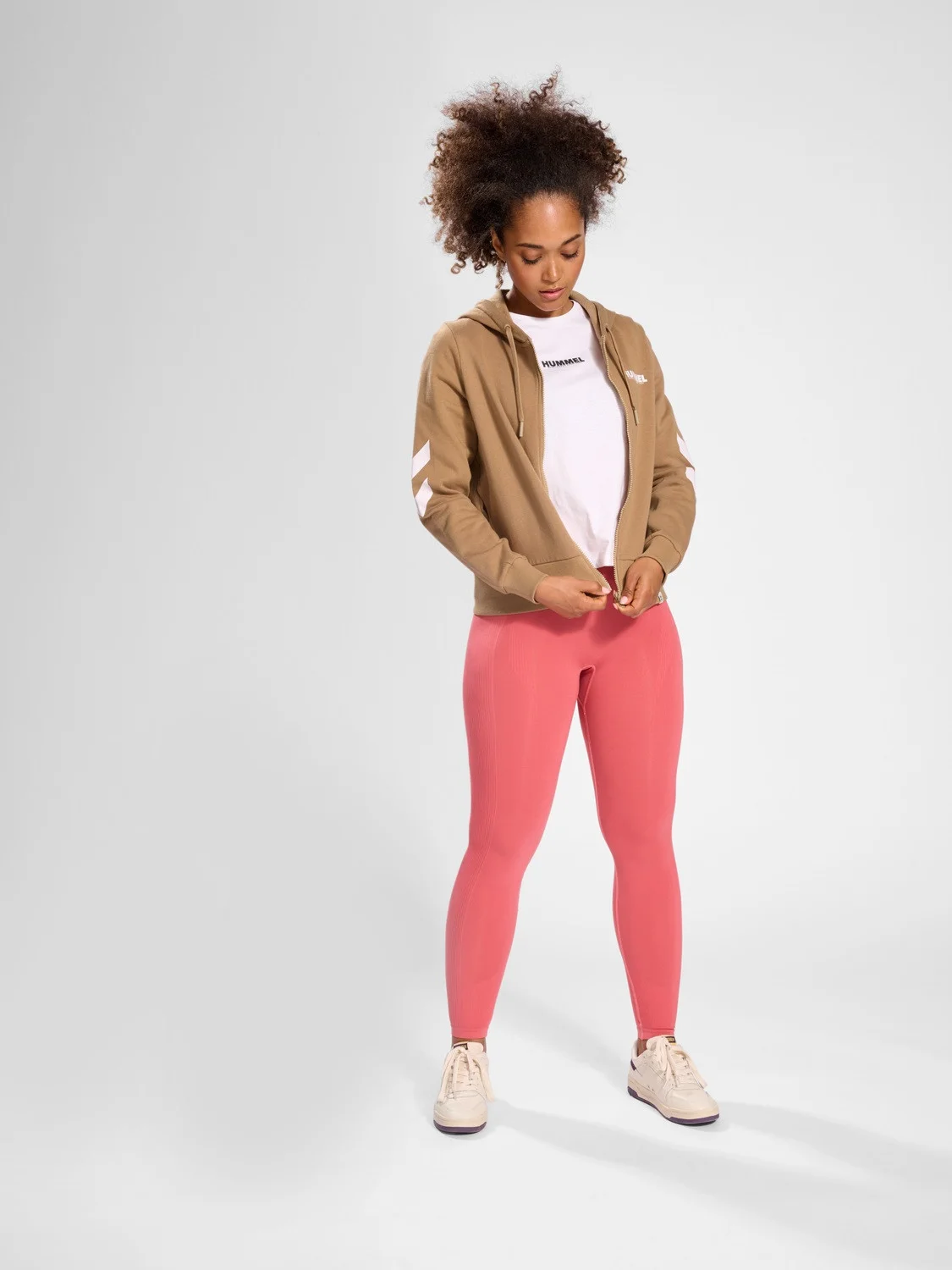 HUMMEL - hmlLEGACY WOMAN ZIP HOODIE HUMMEL - hmlLEGACY WOMAN ZIP HOODIE