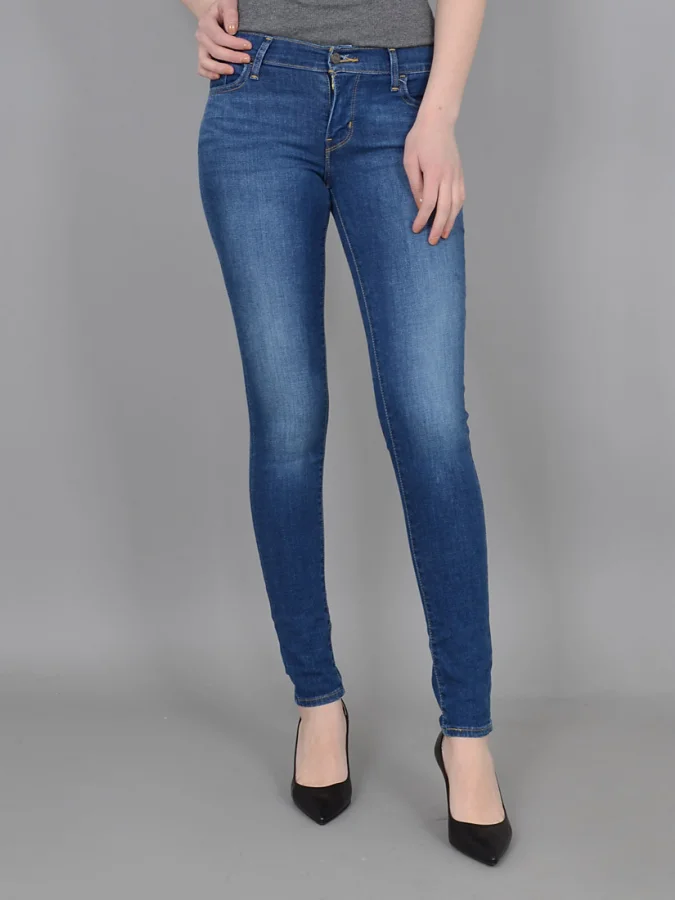 Levi's®- 710