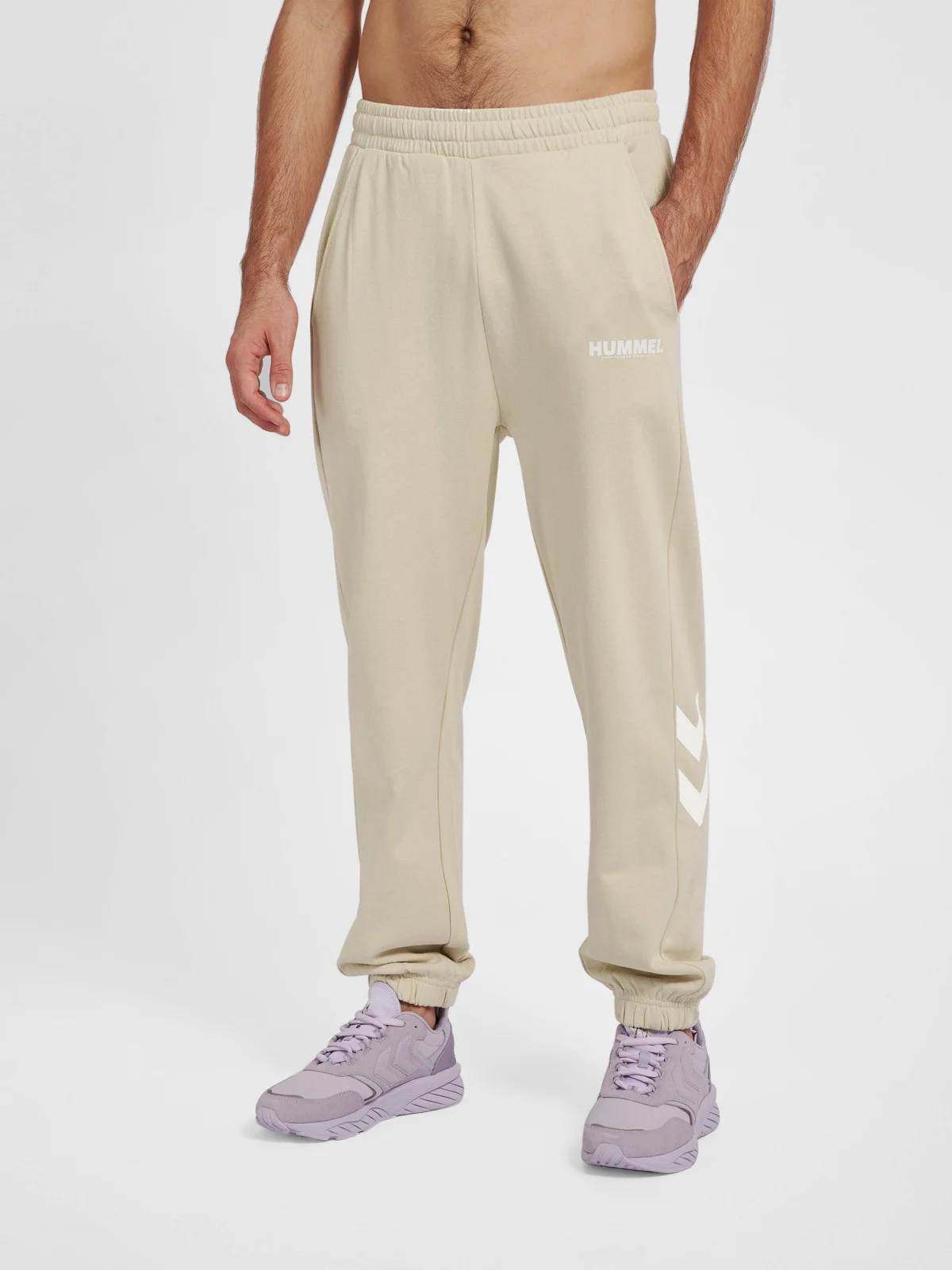 HUMMEL - hmlLEGACY REGULAR PANTS HUMMEL - hmlLEGACY REGULAR PANTS