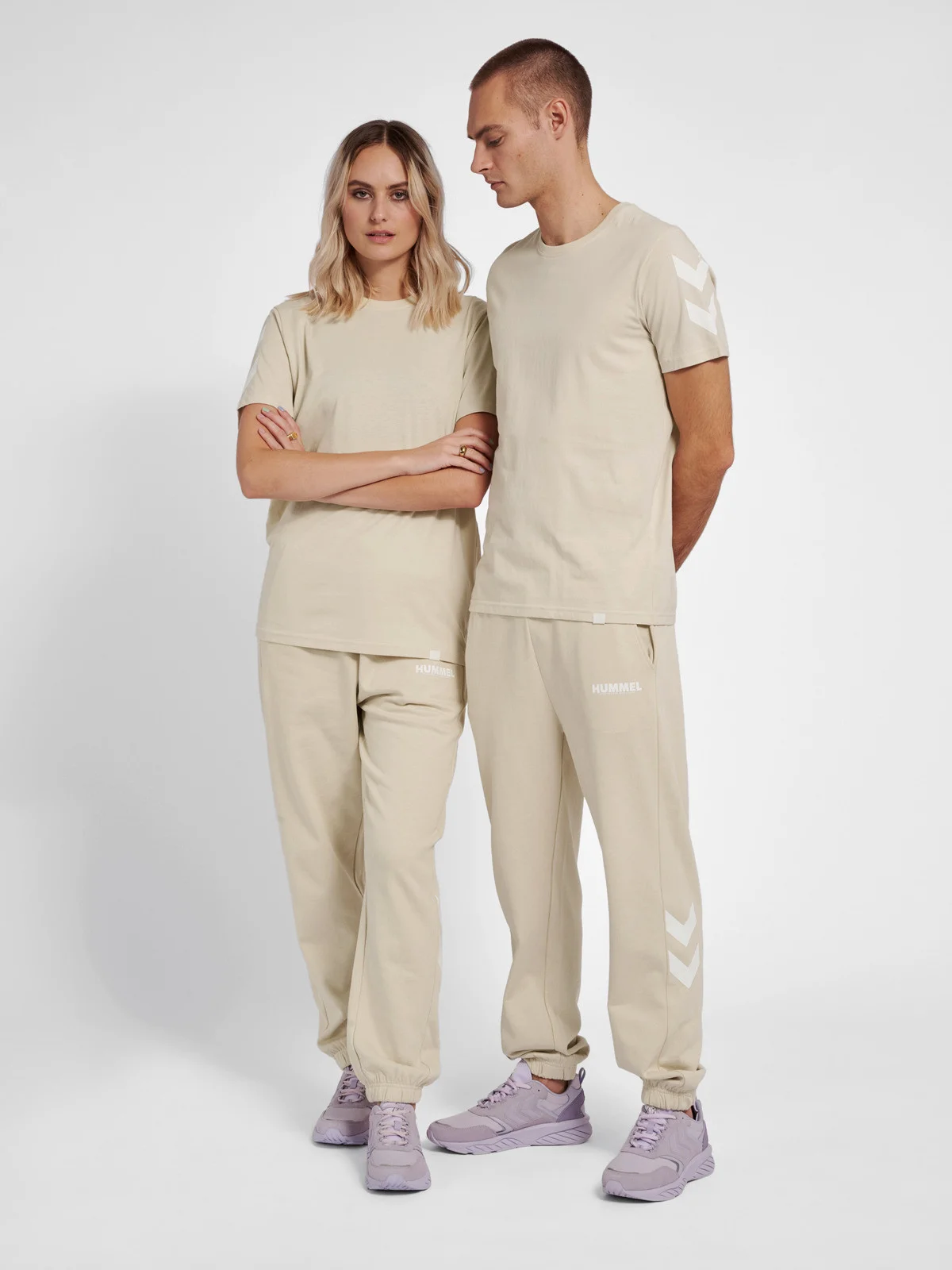 HUMMEL - hmlLEGACY REGULAR PANTS HUMMEL - hmlLEGACY REGULAR PANTS