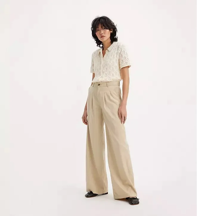 Levis® - Pleated Wideleg Trouser Levis® - Pleated Wideleg Trouser