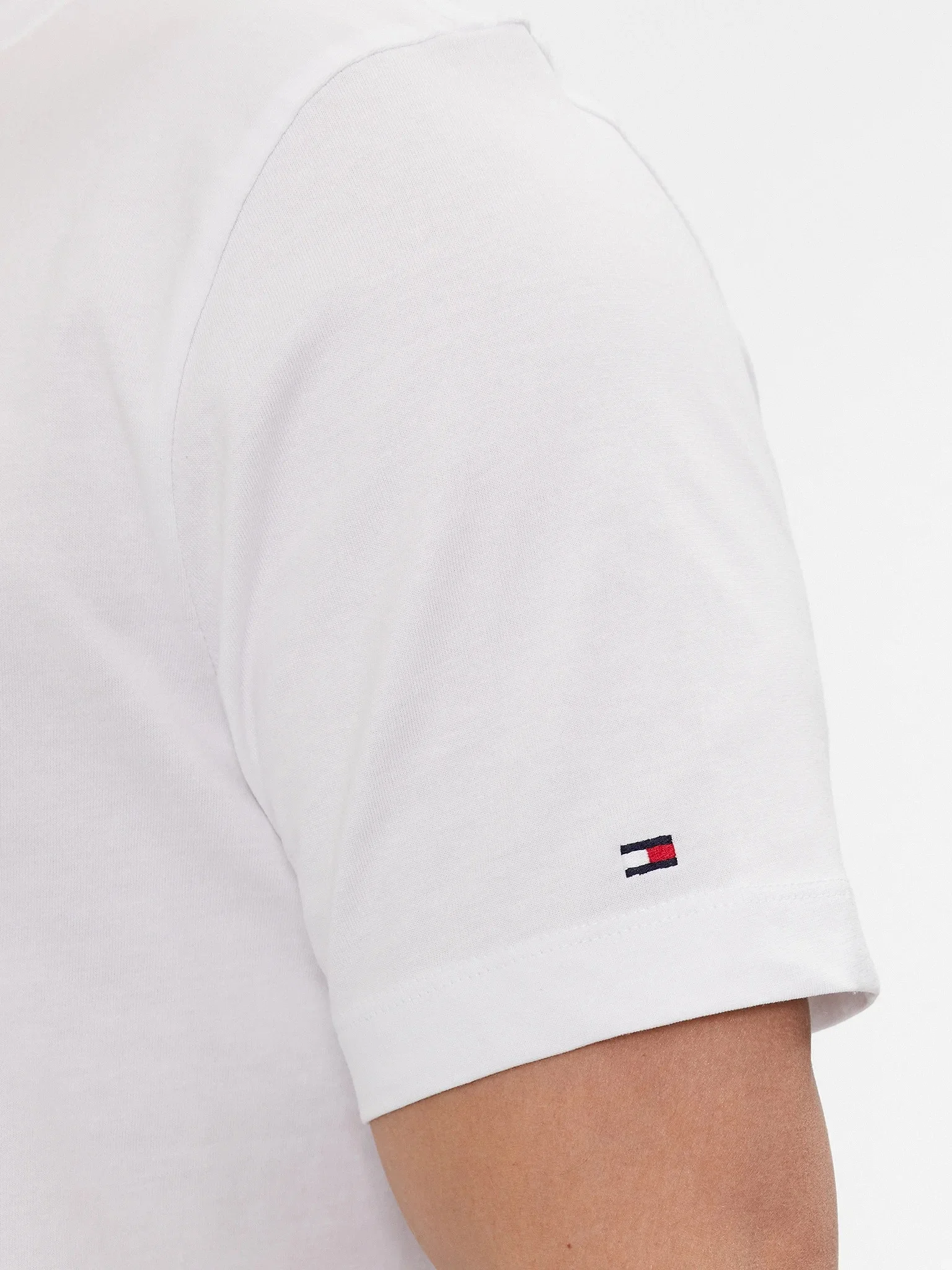 Tommy Hilfiger - SCRIPT LOGO TEE Tommy Hilfiger - SCRIPT LOGO TEE