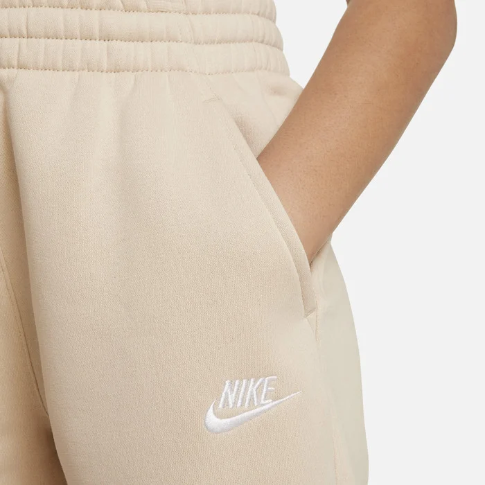 NIKE - G NSW CLUB FLC LOOSE PANT LBR NIKE - G NSW CLUB FLC LOOSE PANT LBR