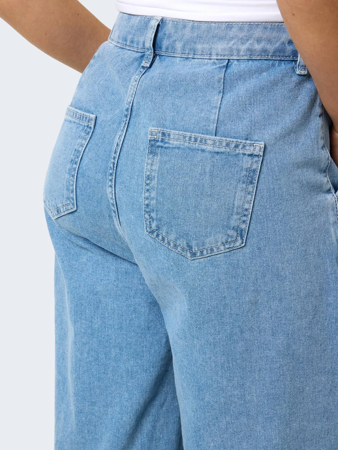 Noisy May - NMKENJA HW WIDE LEG JEANS... Noisy May - NMKENJA HW WIDE LEG JEANS...