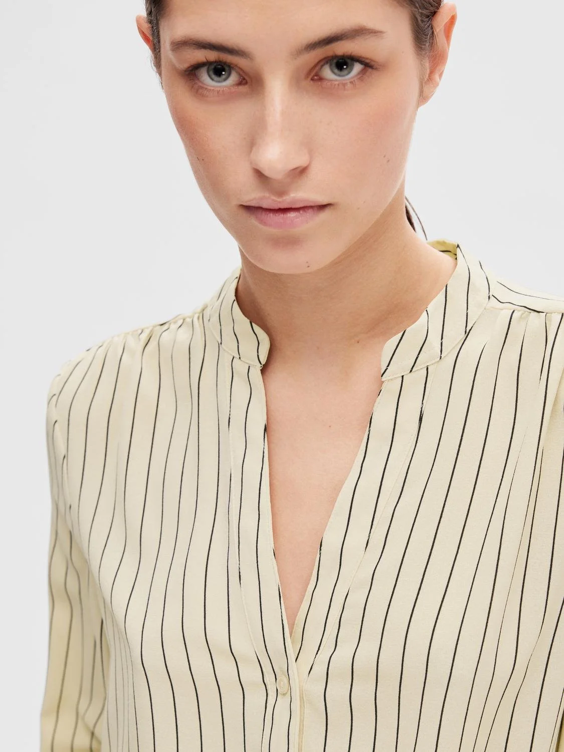 SELECTED WOMEN - SLFMIVI LS AOP TOP B... SELECTED WOMEN - SLFMIVI LS AOP TOP B...