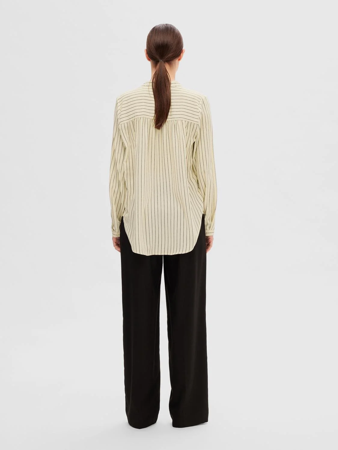 SELECTED WOMEN - SLFMIVI LS AOP TOP B... SELECTED WOMEN - SLFMIVI LS AOP TOP B...
