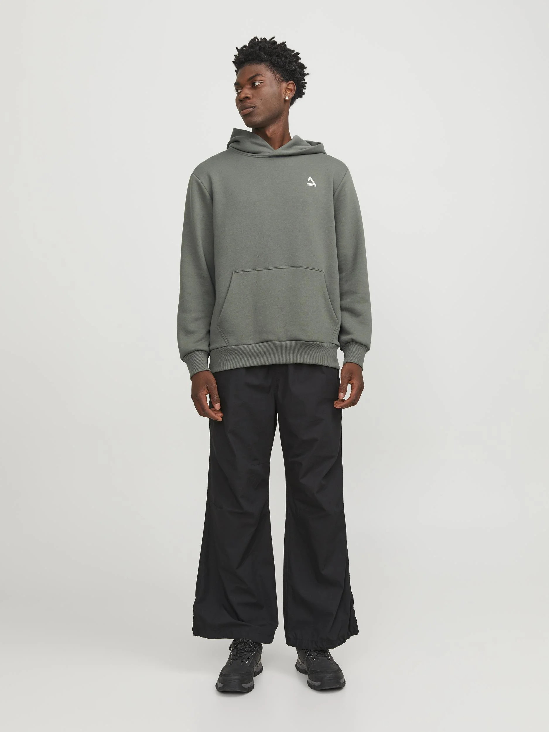 Jack & Jones - JCOTRIANGLE SWEAT HOOD SN Jack & Jones - JCOTRIANGLE SWEAT HOOD SN