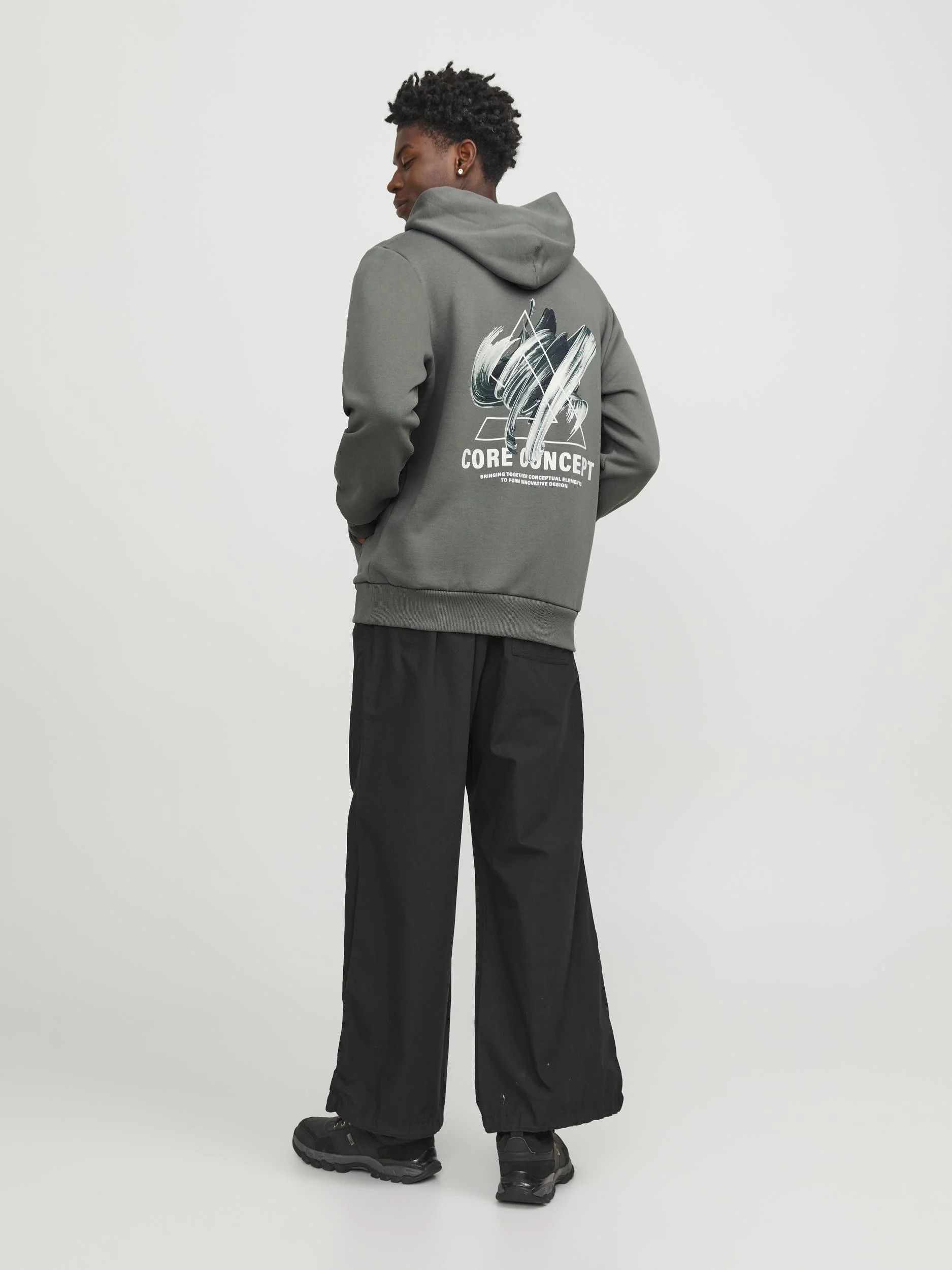 Jack & Jones - JCOTRIANGLE SWEAT HOOD SN Jack & Jones - JCOTRIANGLE SWEAT HOOD SN