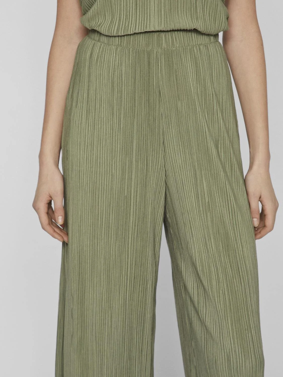 VILA - VIPLISA HW CULOTTE PANTS - NOOS VILA - VIPLISA HW CULOTTE PANTS - NOOS