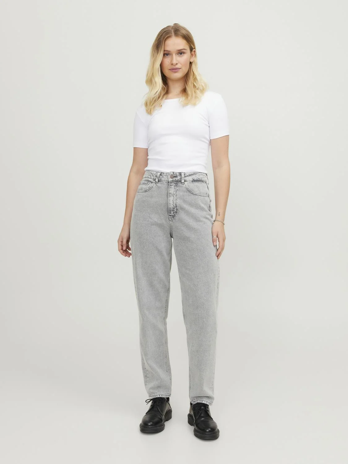 JJXX - JXLISBON MOM HW JEANS R4040... JJXX - JXLISBON MOM HW JEANS R4040...