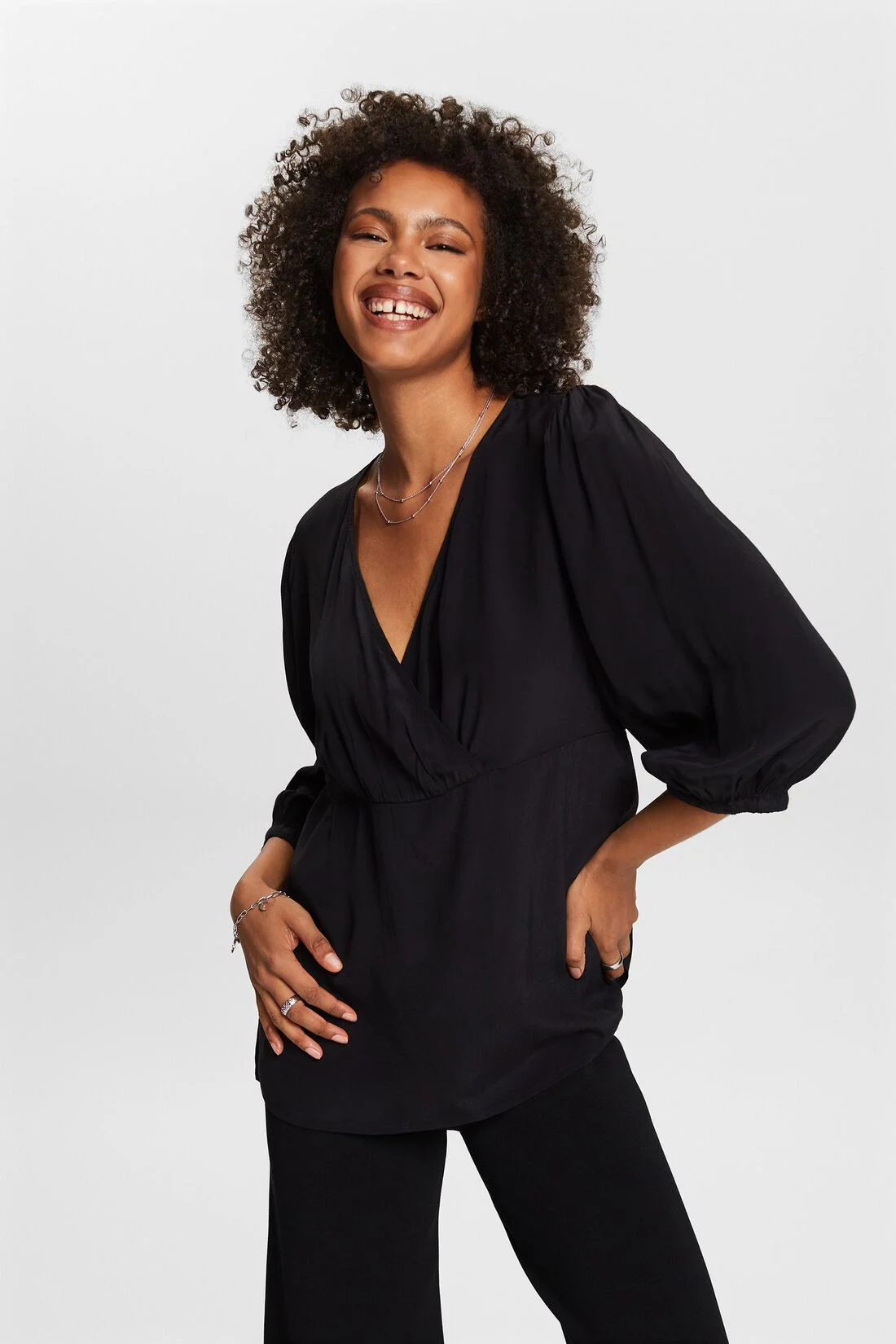 ESPRIT - Gathered Sleeve Crêpe Blouse ESPRIT - Gathered Sleeve Crêpe Blouse