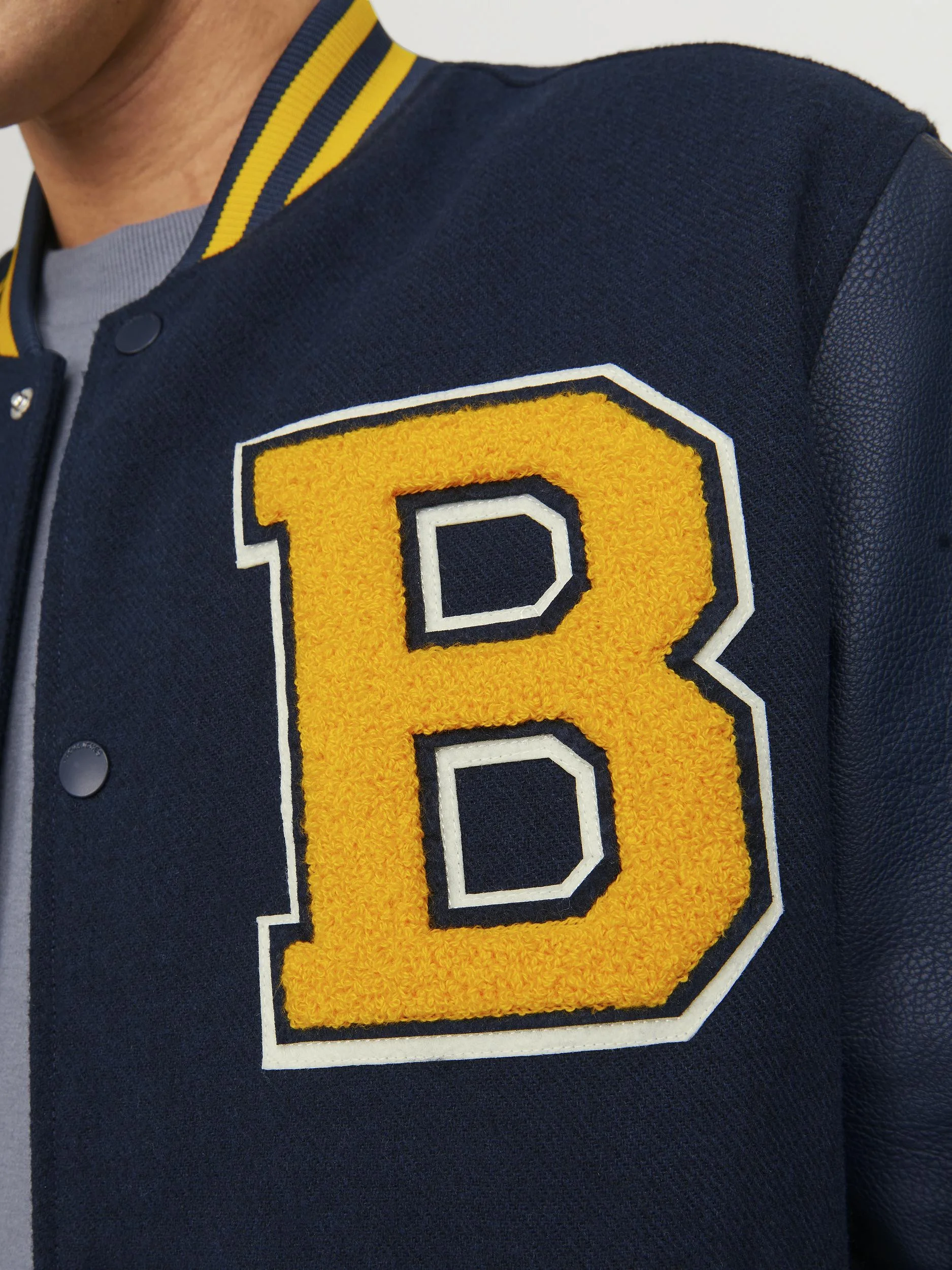 Jack & Jones - JORCOLLEGE WOOL BLEND... Jack & Jones - JORCOLLEGE WOOL BLEND...