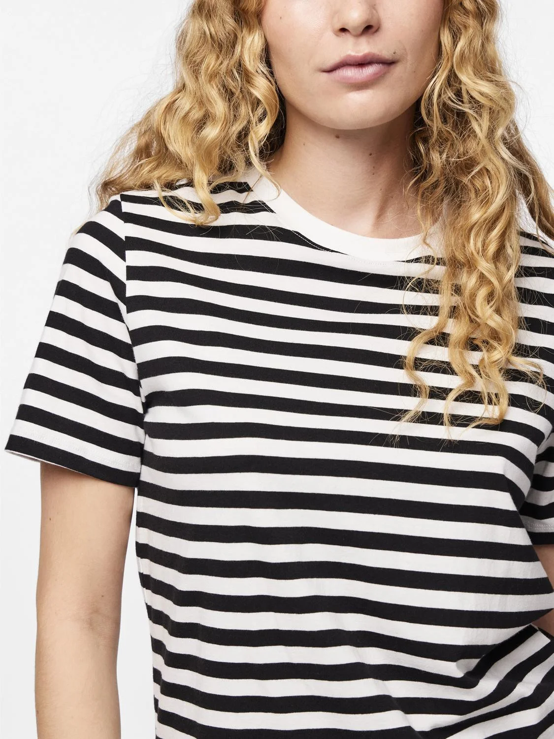 Pieces - PCRIA SS TEE STRIPES NOOS BC Pieces - PCRIA SS TEE STRIPES NOOS BC