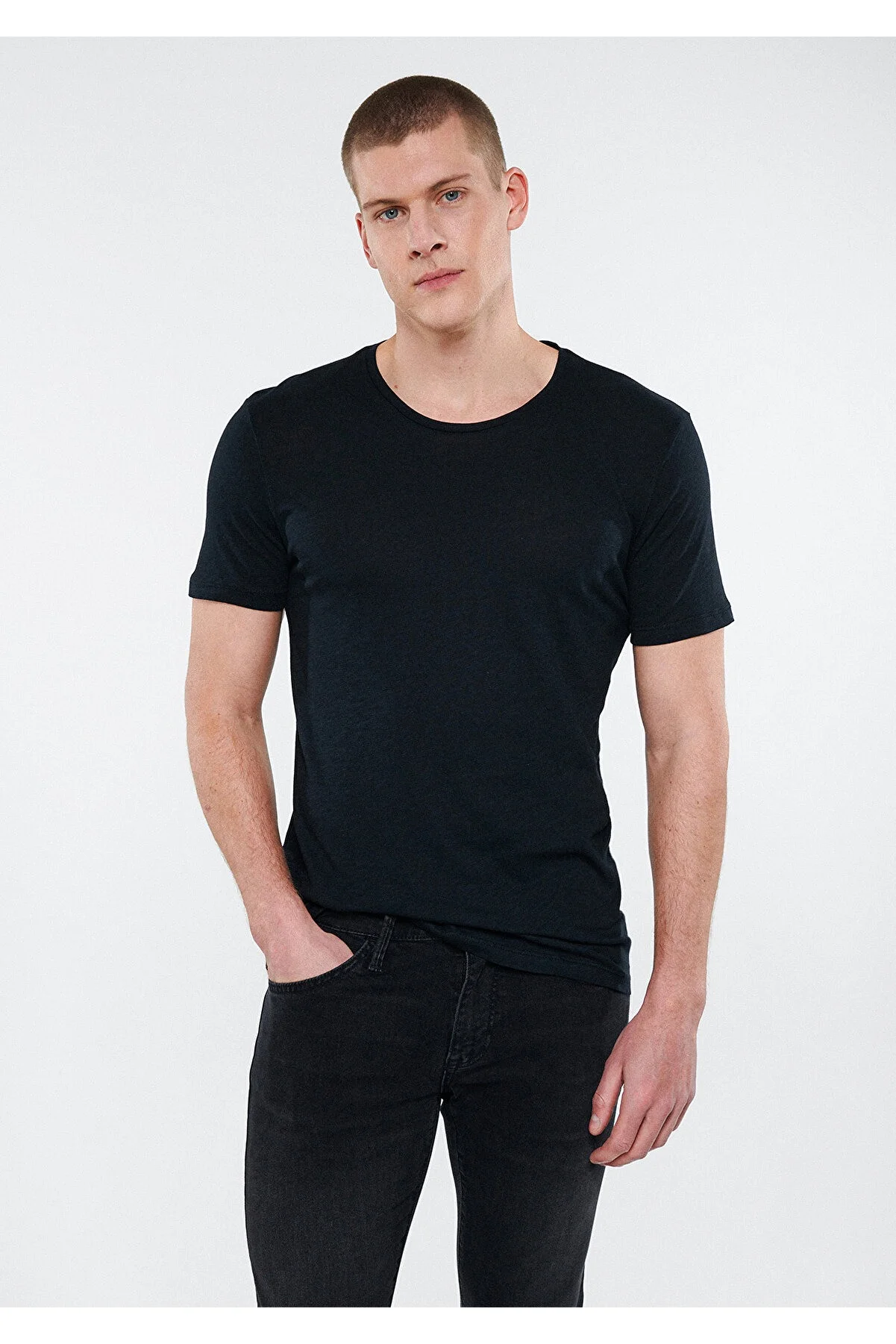 Mavi - TEE