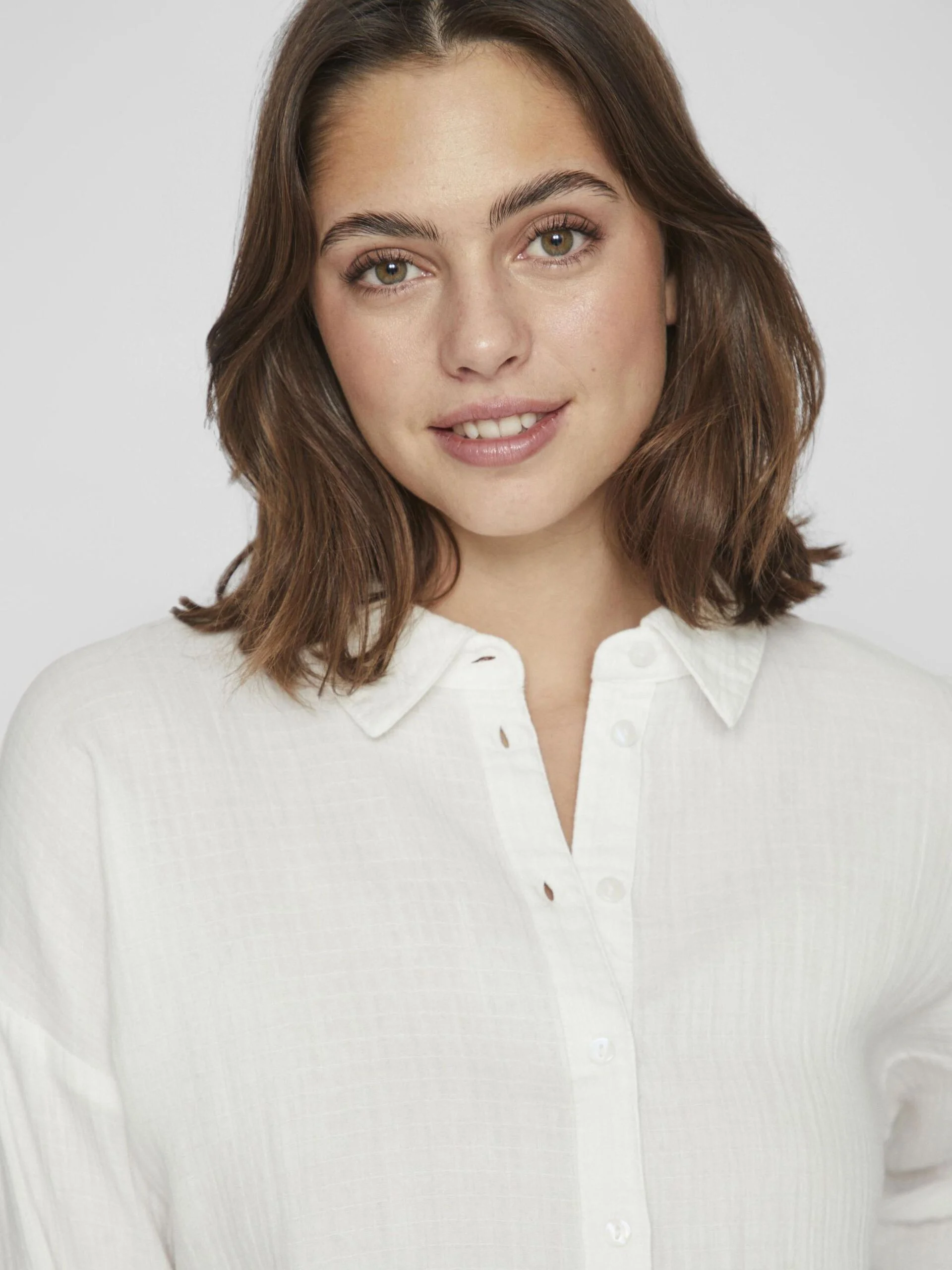 VILA - VILANIA BUTTON 3/4 SHIRT - NOOS VILA - VILANIA BUTTON 3/4 SHIRT - NOOS