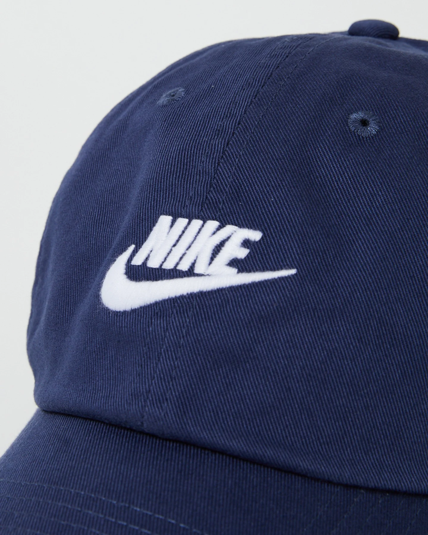 NIKE - U NK CLUB CAP U CB FUT WSH L NIKE - U NK CLUB CAP U CB FUT WSH L