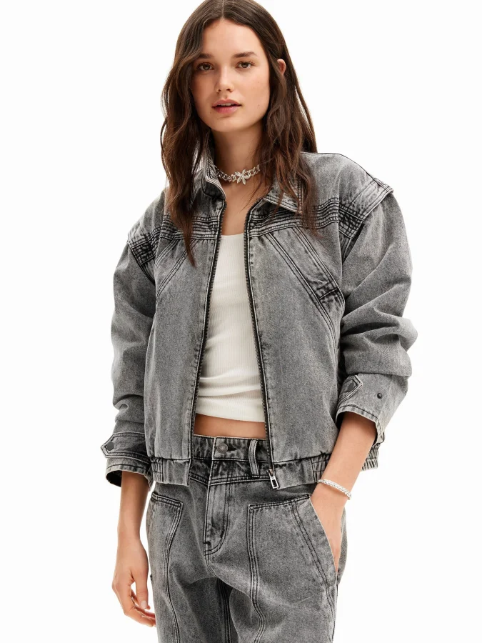 Denim detachable sleeve jacket